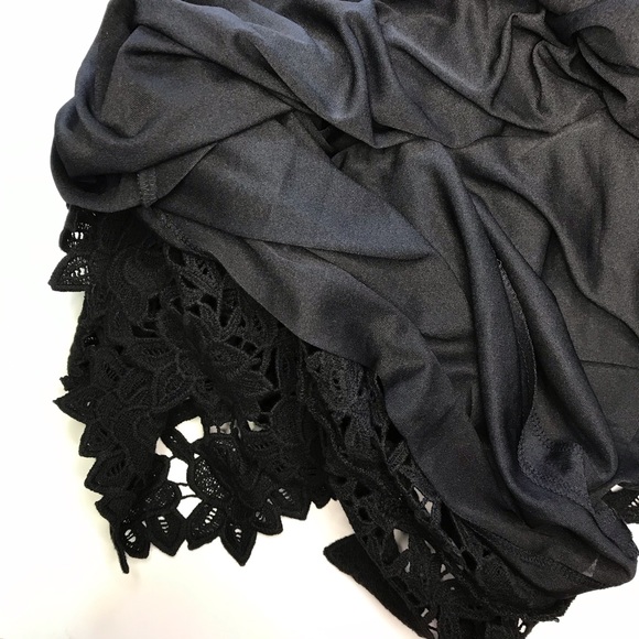 H&M Tiered Sleeveless Lace Dress in Black 6 - Picture 8 of 9